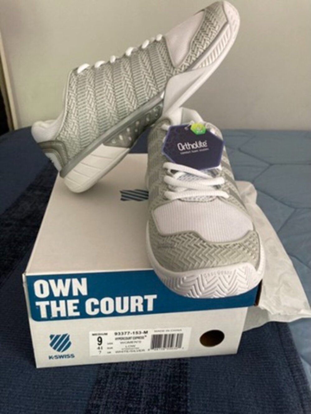 WHITE/SILVER HYPERCOURT EXPRESS TENNIS SHOES, WOMEN'S SZ 9, 41, BRAND NEW IN BOX